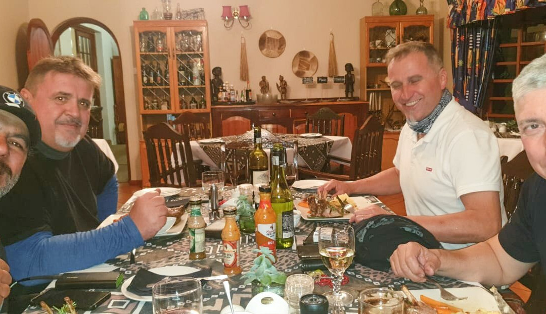 Thatchings Guest House主图