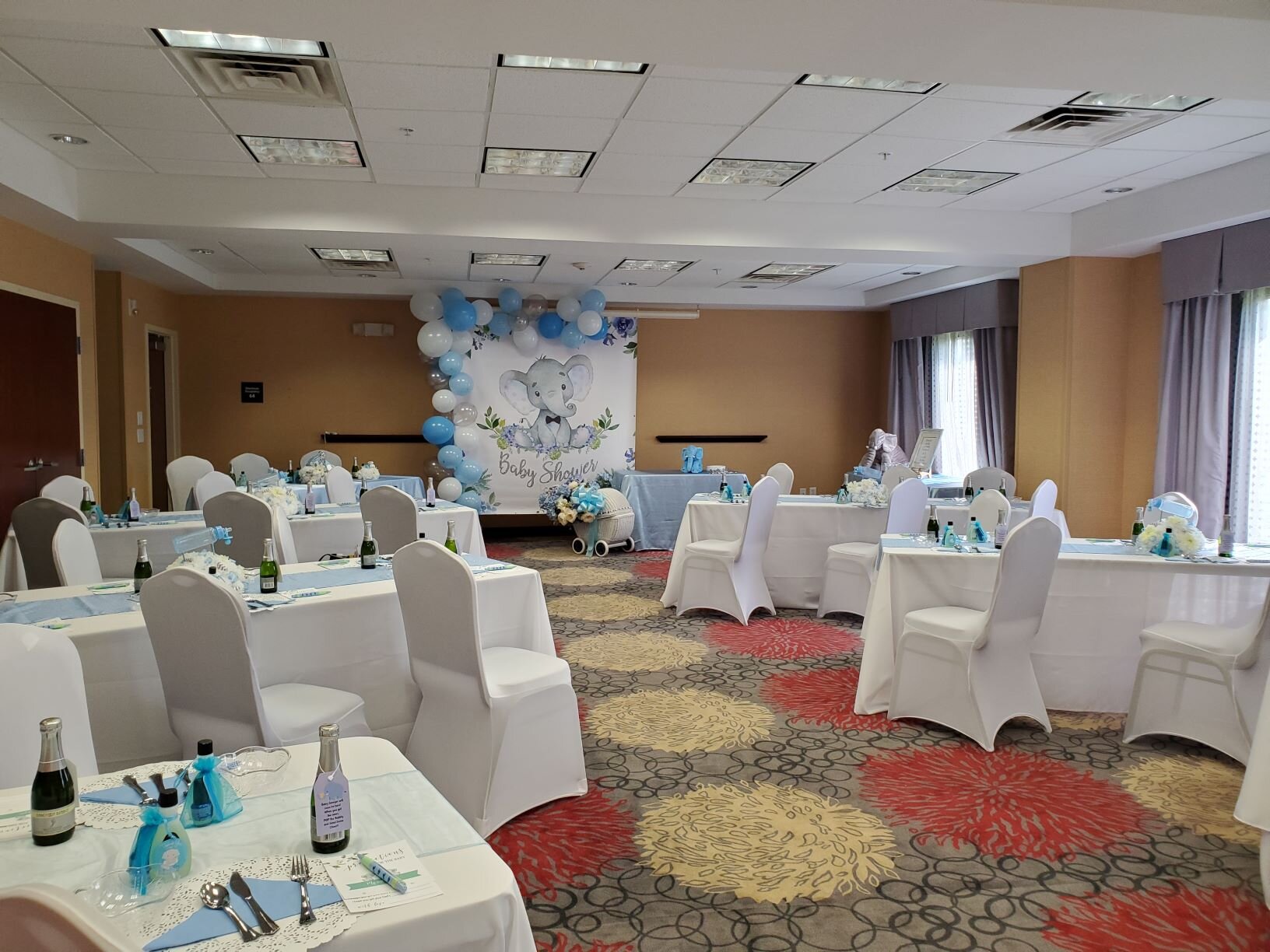 Hampton Inn Dade City - Zephyrhills-商务中心/多功能厅