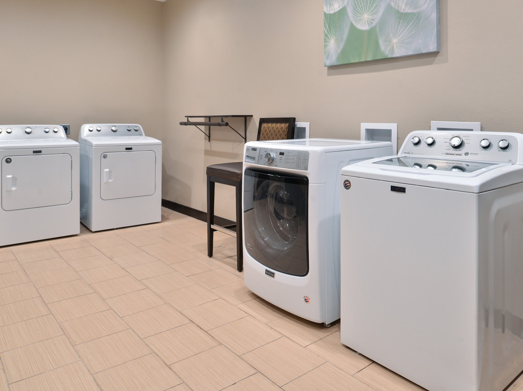 Staybridge Suites Wichita Falls By IHG主图