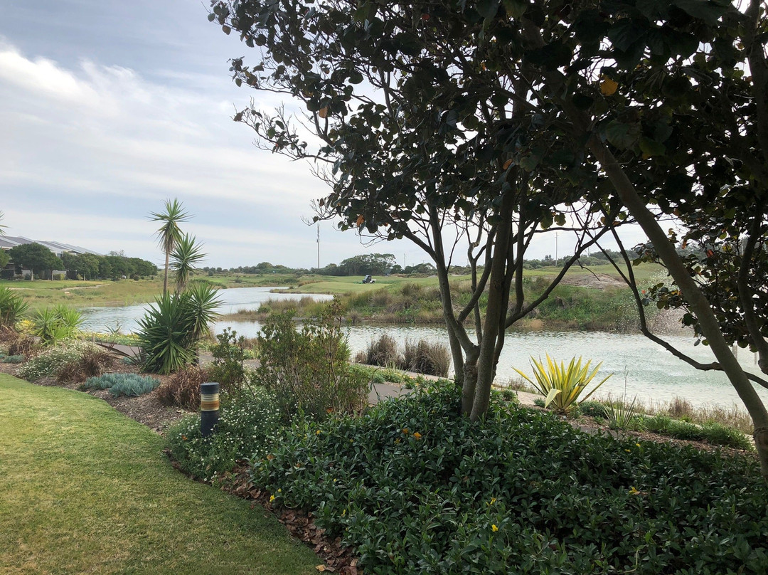 Magenta Shores Golf and Country Club-Magenta必去景点