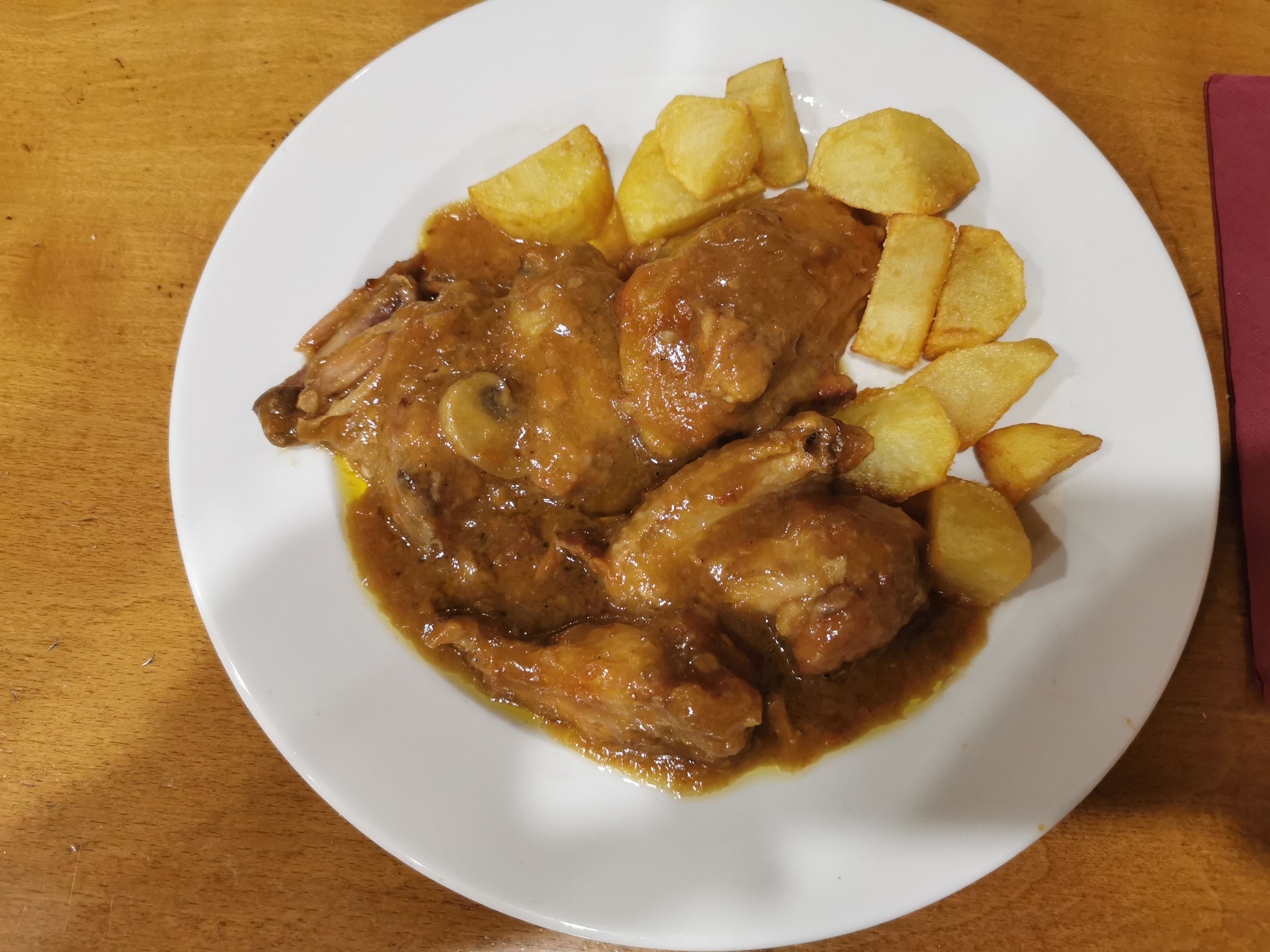 Hostal Lorentxo-餐饮