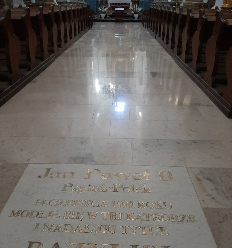 Bazylika katedralna Wniebowzięcia Najświętszej Maryi Panny i św. Mikołaja w Łowiczu景点图片