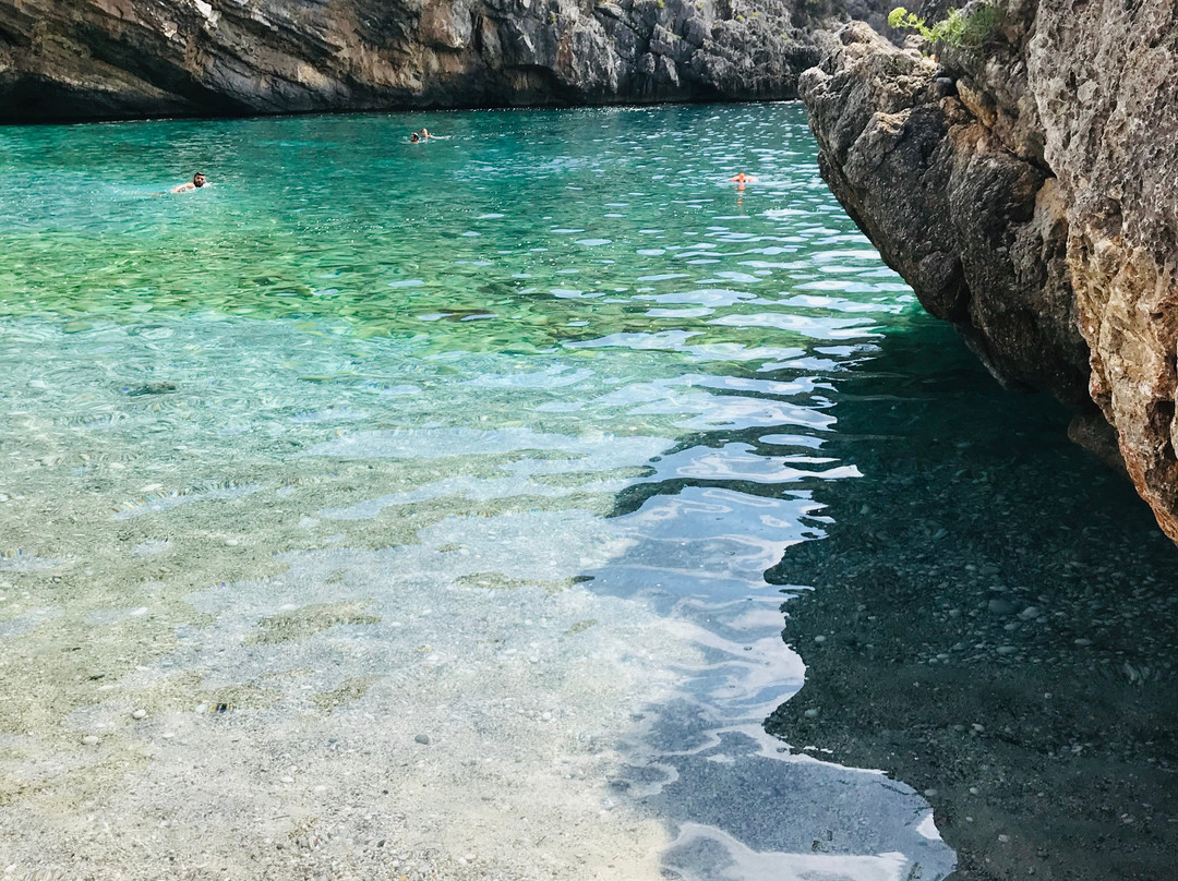 Cala Bianca Spiaggia-Marina di Camerota必去景点