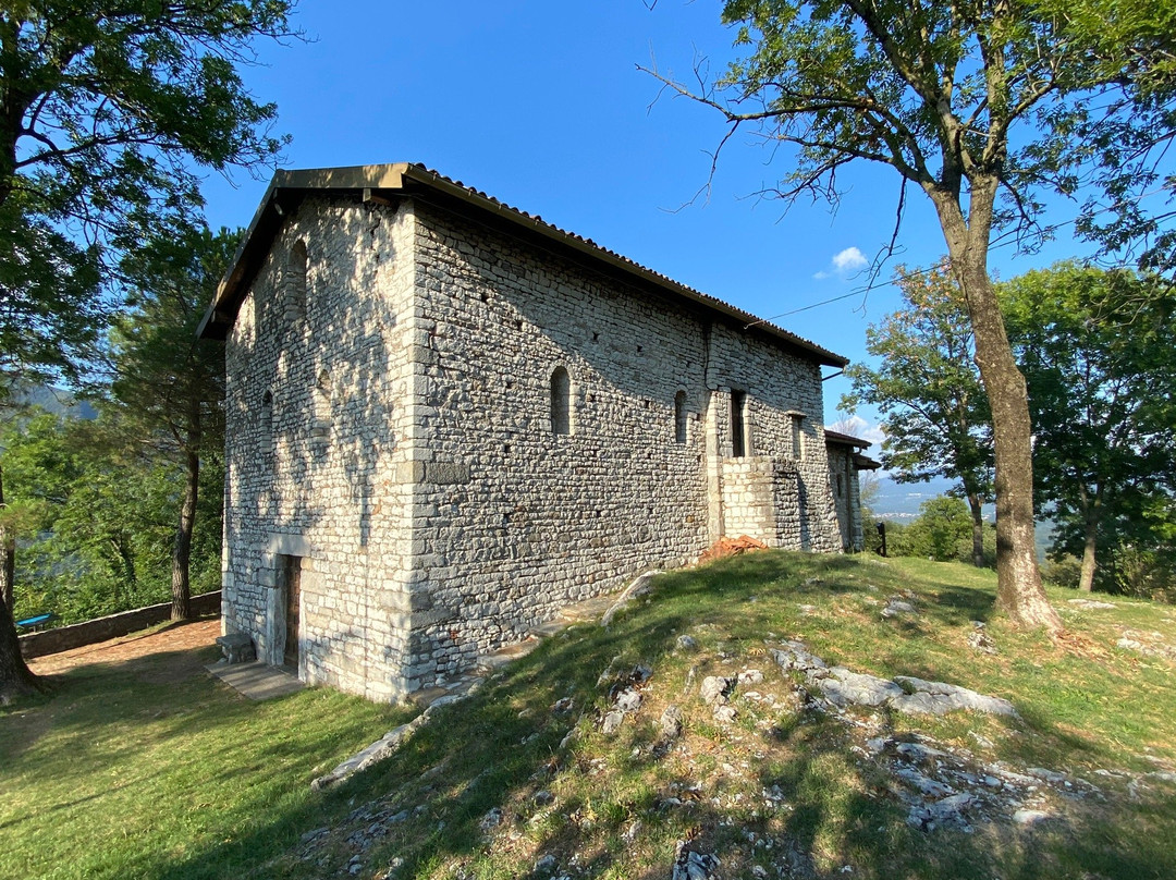 strada per la Carona-Laveno-Mombello必去景点
