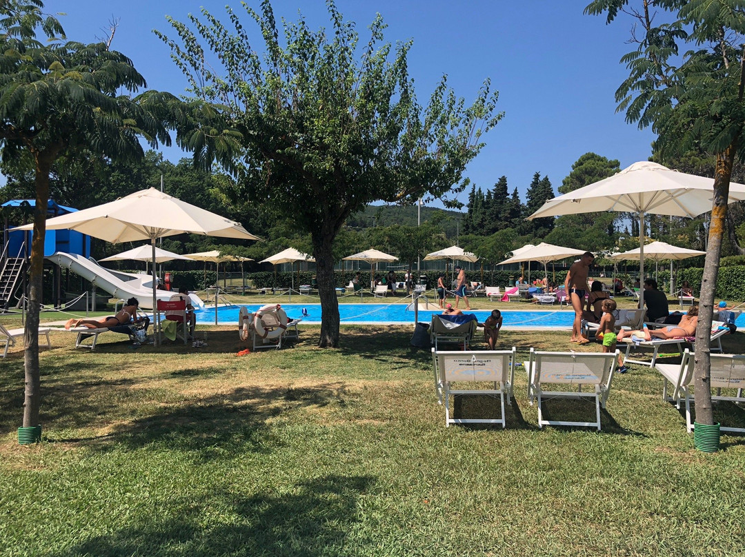 Piscine di Sarteano景点图片