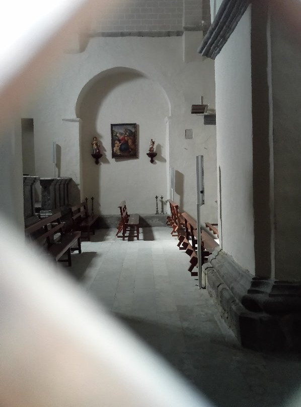 Iglesia de San Sebastian-Labuerda必去景点