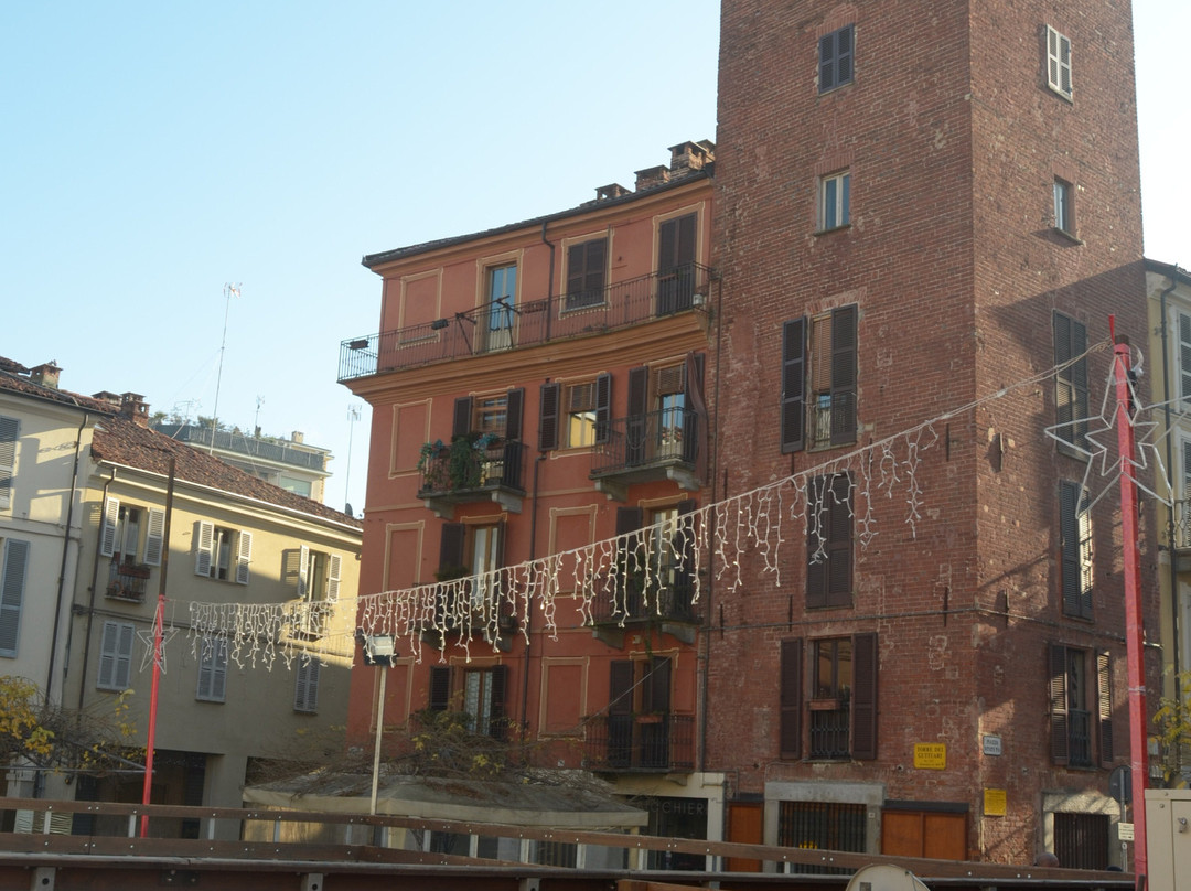 Torre e Palazzo dei Guttuari-阿斯蒂必去景点