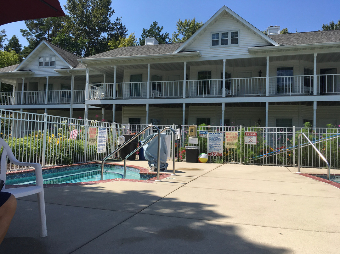 Bay Breeze Resort主图