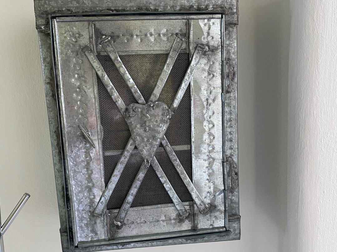 Crossroads Inn主图