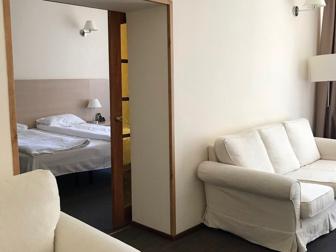 Hotel Russ主图