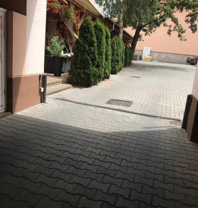 Hotel Jeleň & Reštaurácia Terasa