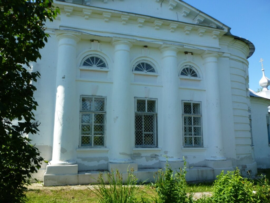 Church of Flora and Lavra-Yarlykovo必去景点