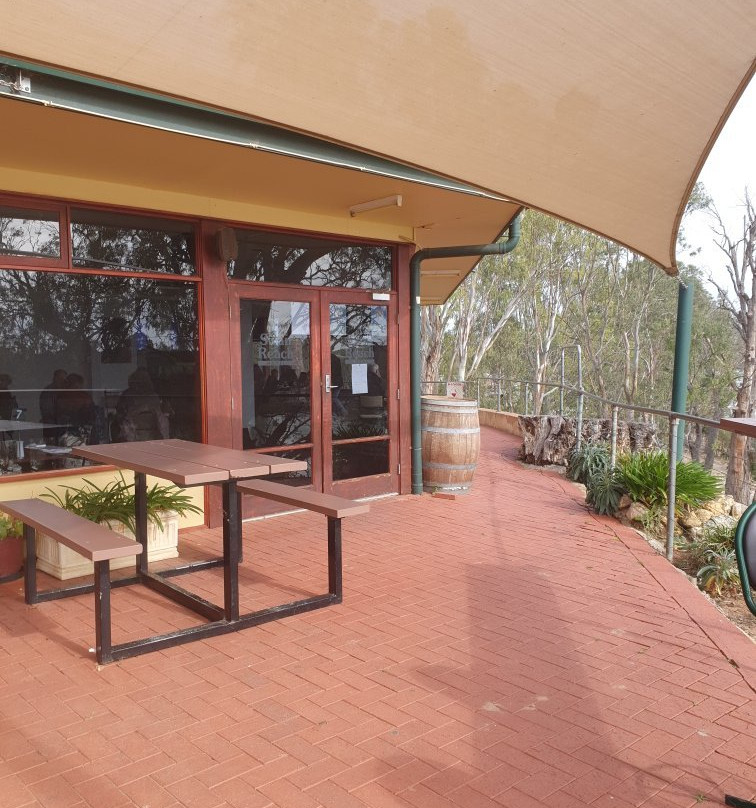 Swan Reach Hotel主图