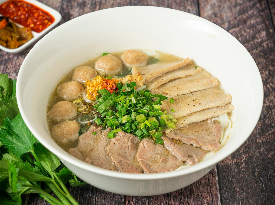 Shan Cherry Kyaing Tong主图