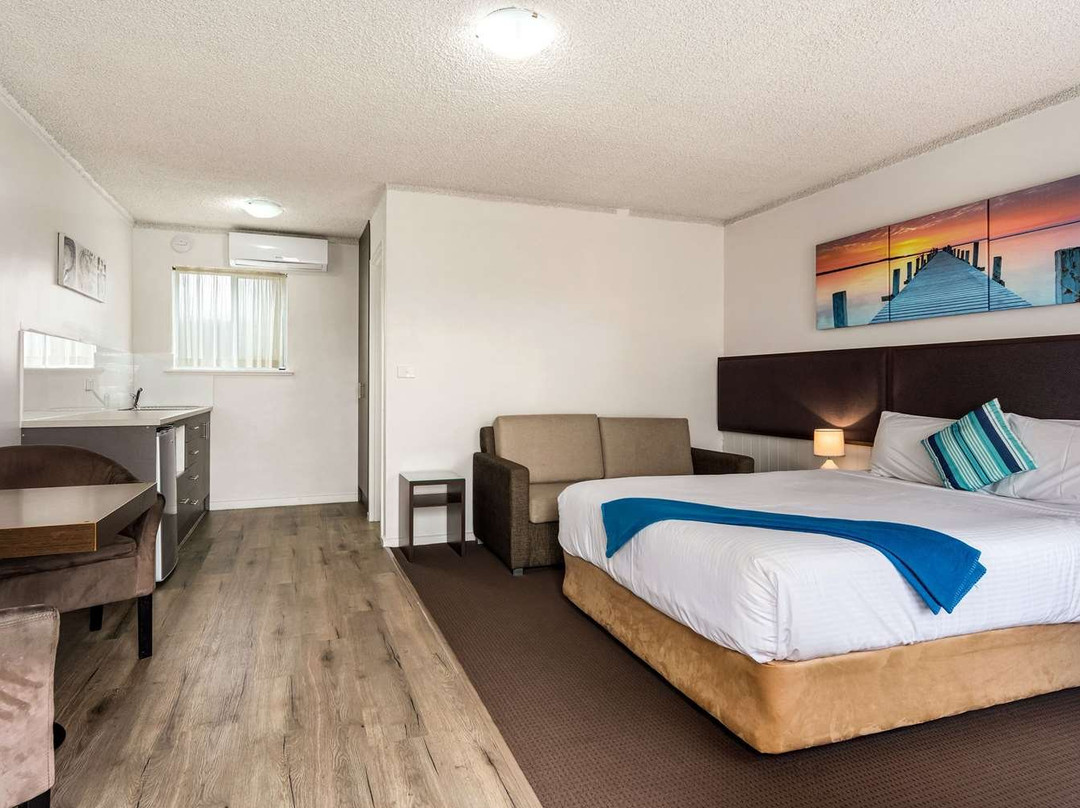 Pan Co Victor Harbor主图