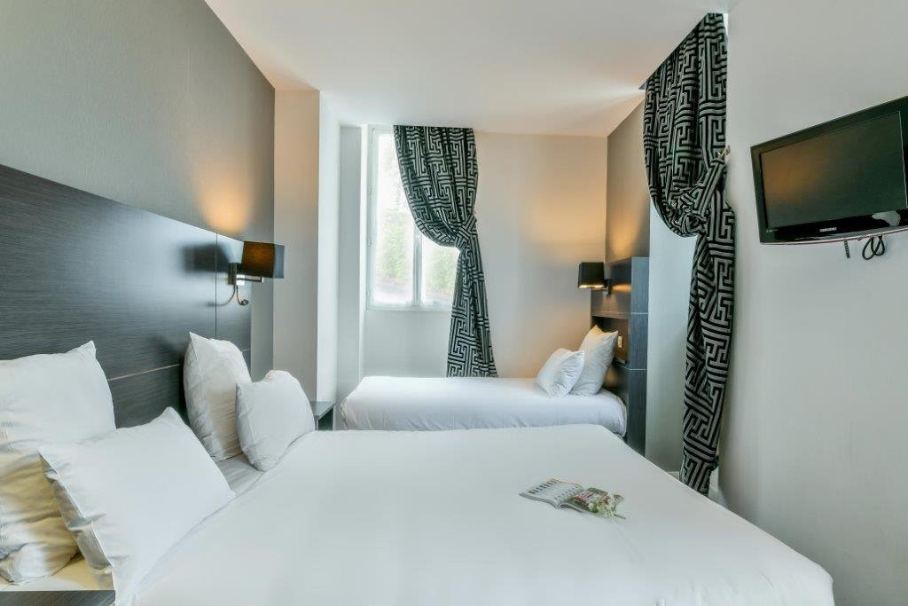 Logis Hôtel & Restaurant La Villa Bleue主图