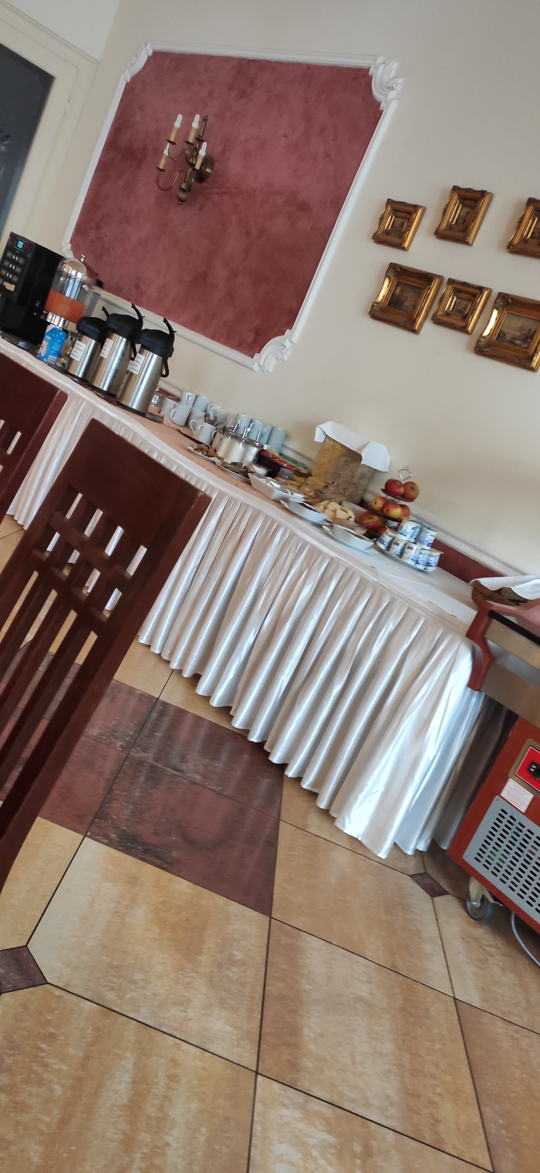 Hotel Sugas-餐饮