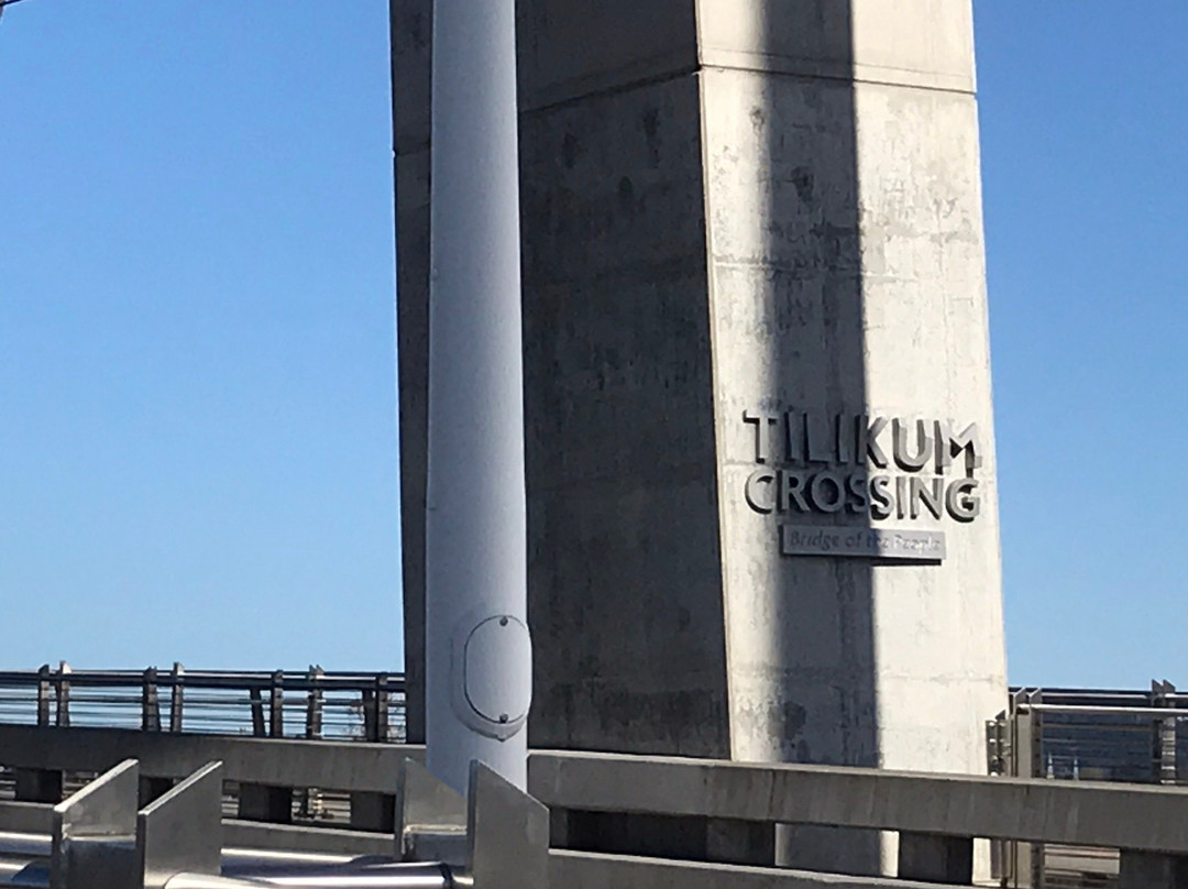 Tilikum Crossing景点图片