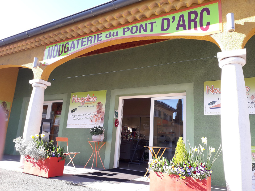 Nougaterie du Pont d'Arc-瓦隆蓬达尔克必去景点
