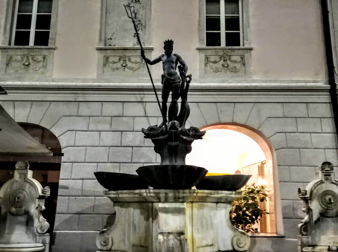 Fontana di Nettuno景点图片