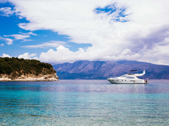 Rio Frio Charter Yacht-莱夫卡扎必去景点