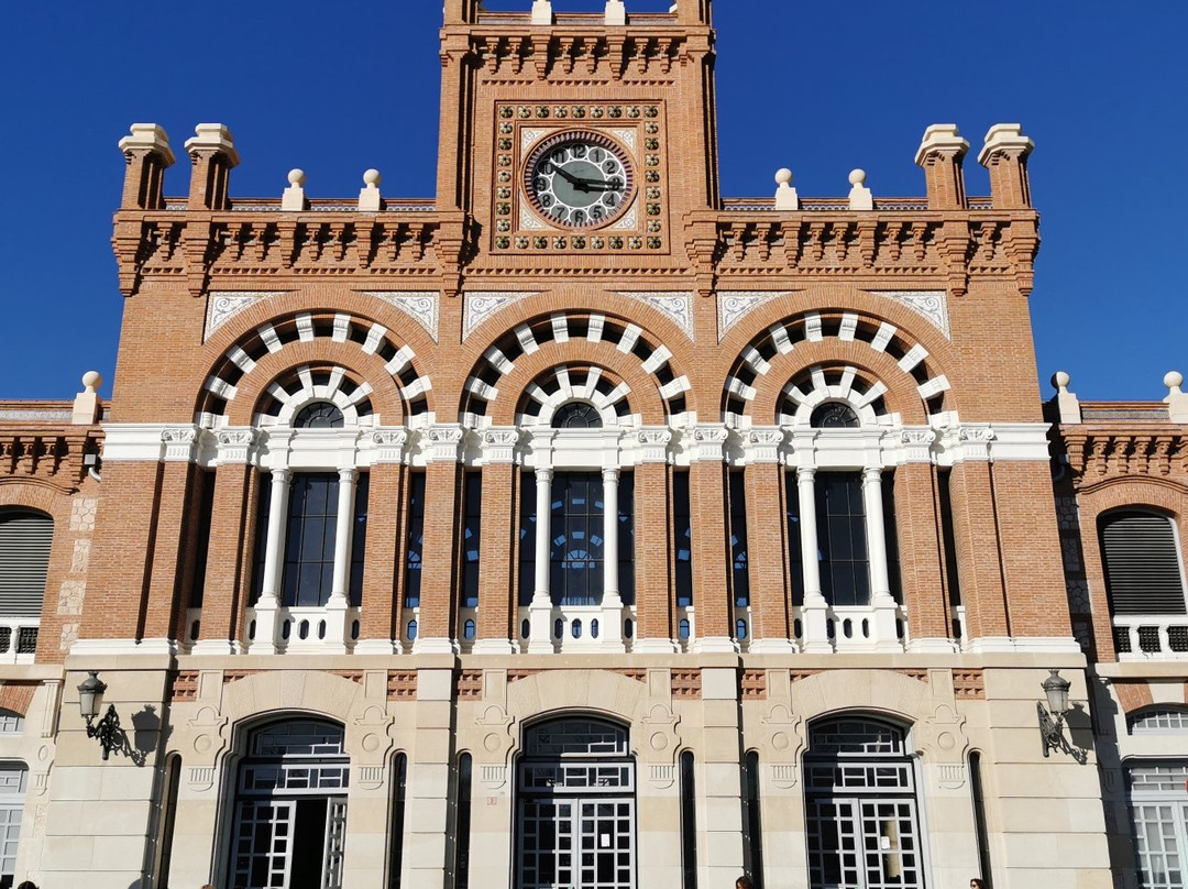 Estación de Ferrocarril de Aranjuez-阿兰胡埃斯必去景点
