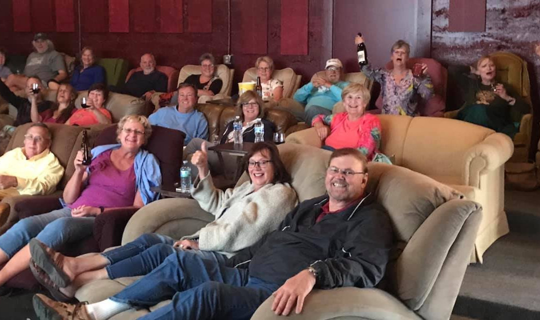 Blue Ridge Movie Lounge-West Jefferson必去景点