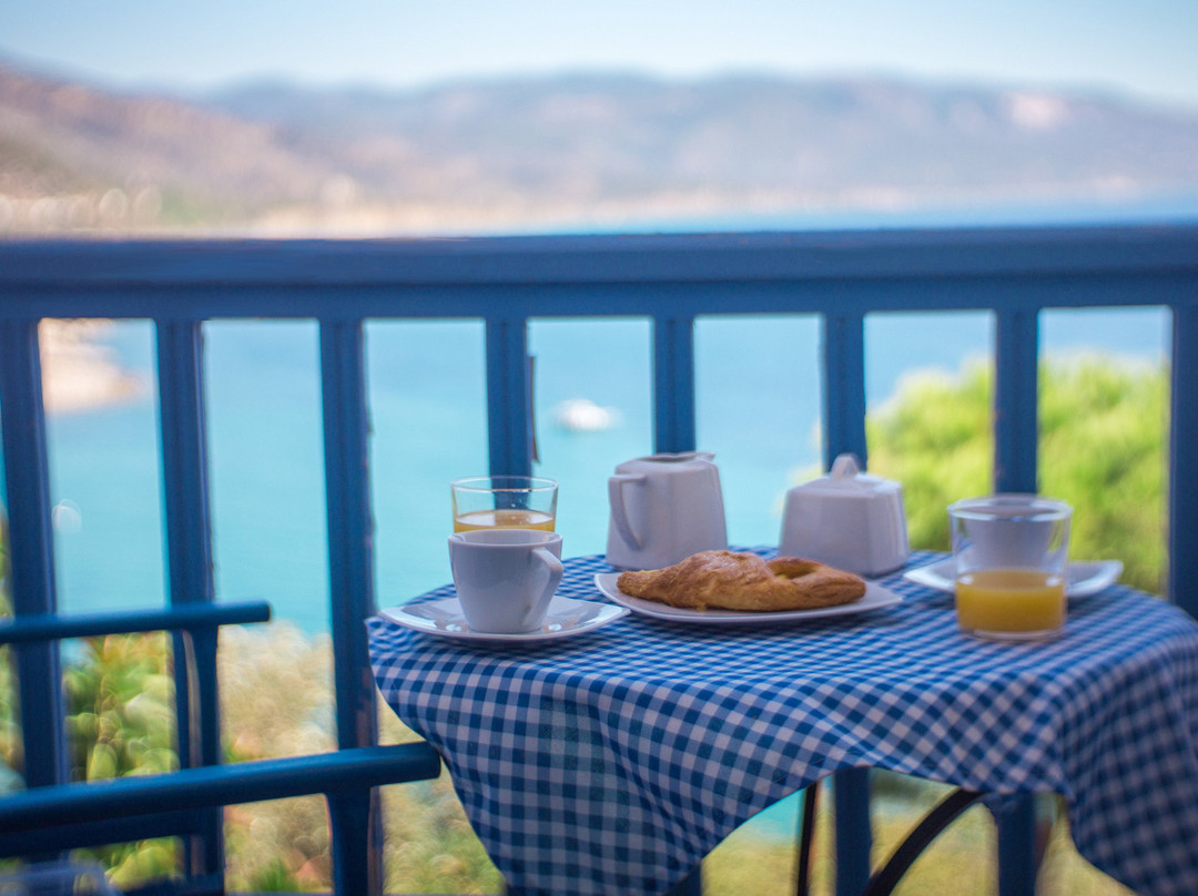 Sunrise Limnionas Apartments主图