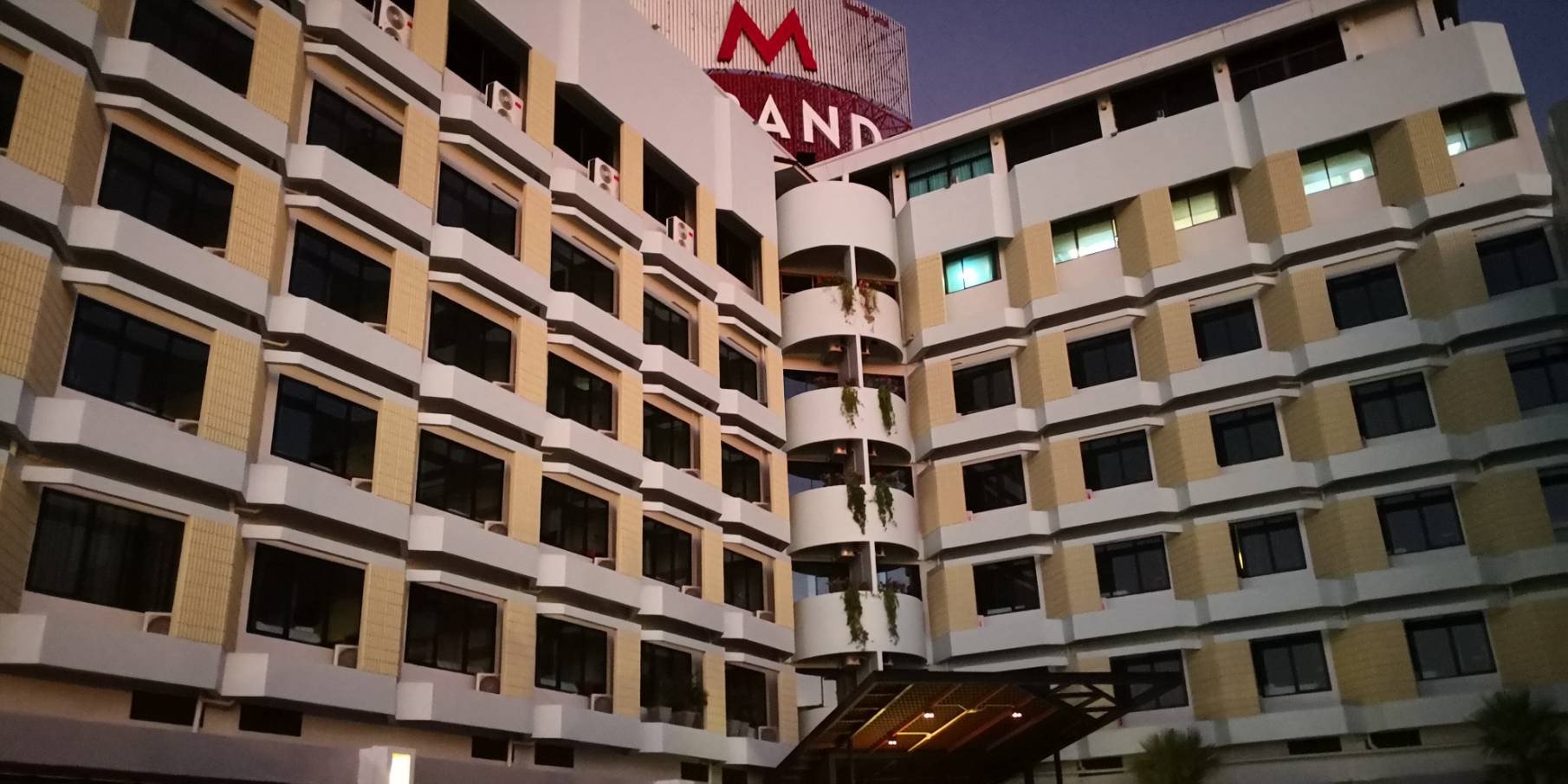 M Grand Hotel-浴室
