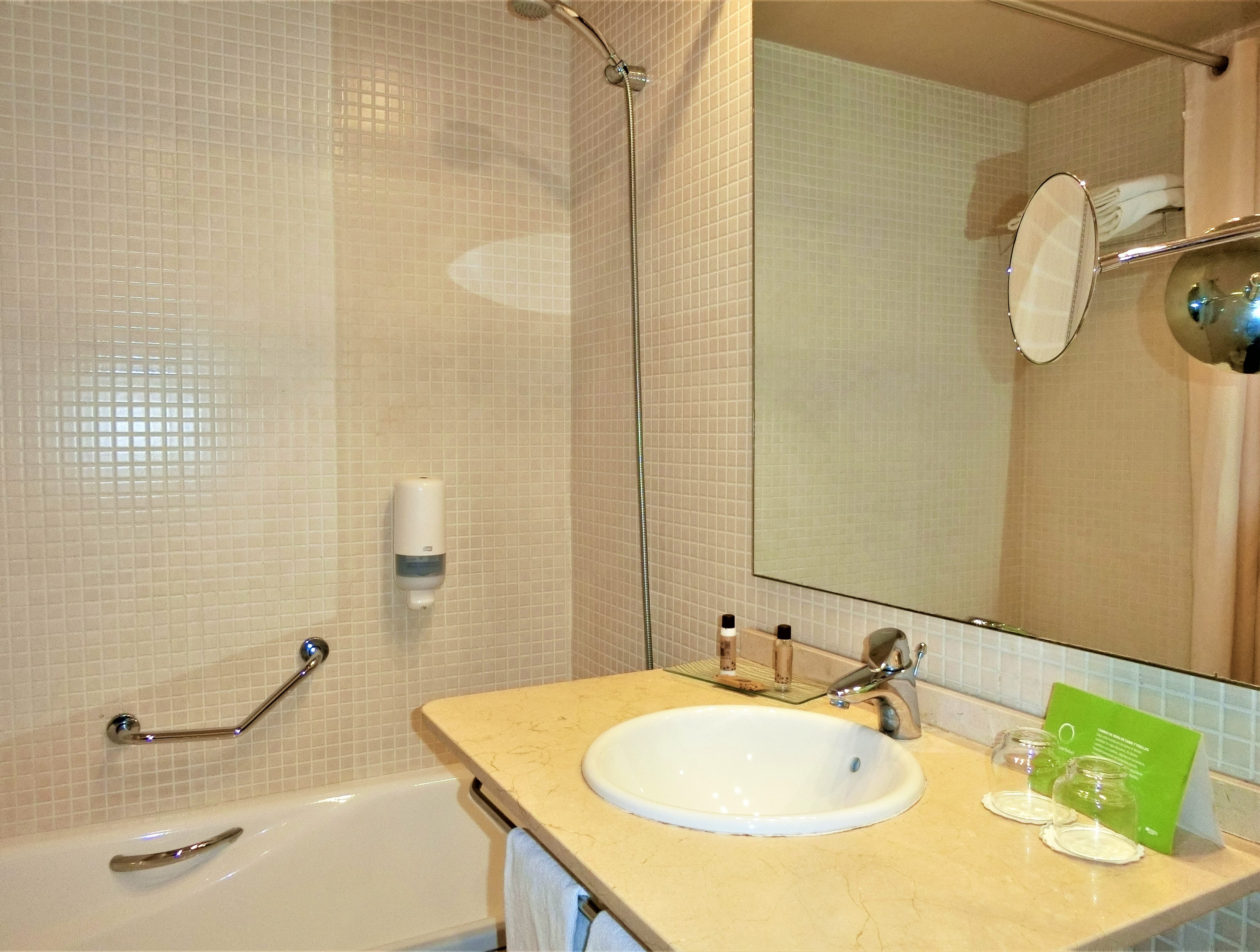 Flag Hotel Valencia - Florazar-浴室