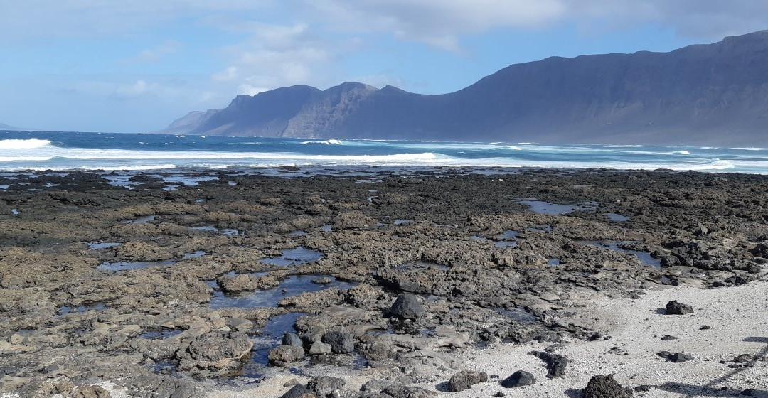 Caleta De Famara景点图片