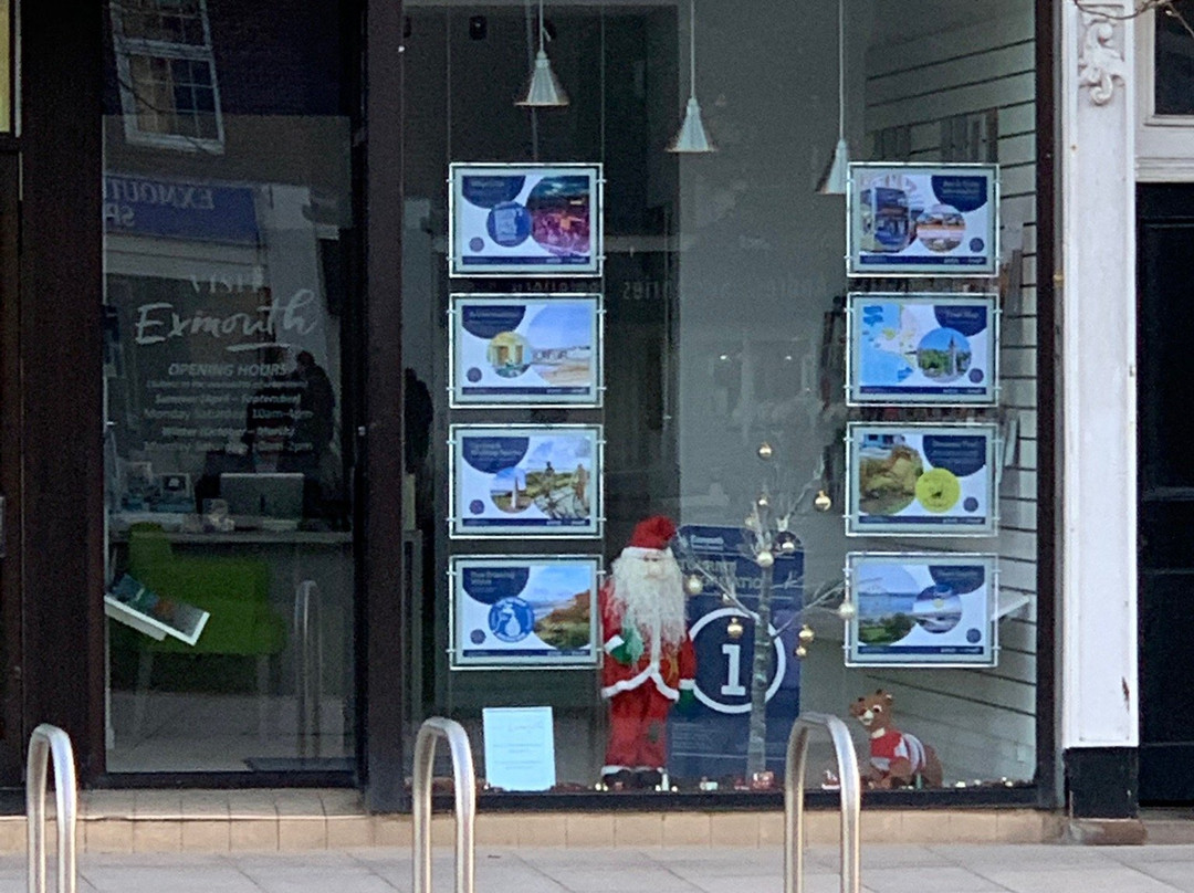 Exmouth Tourist Information