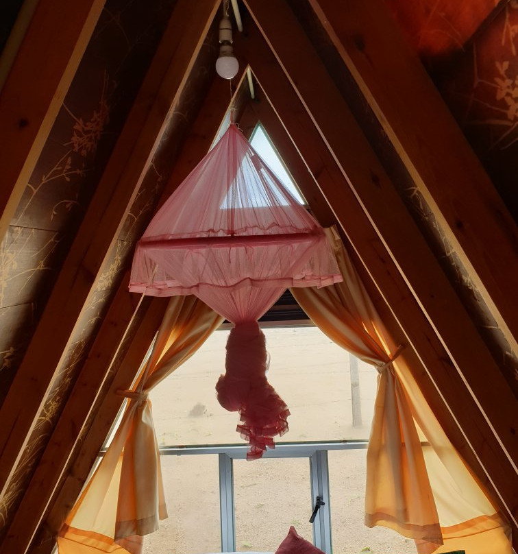 Alfresco Beach Hotel主图