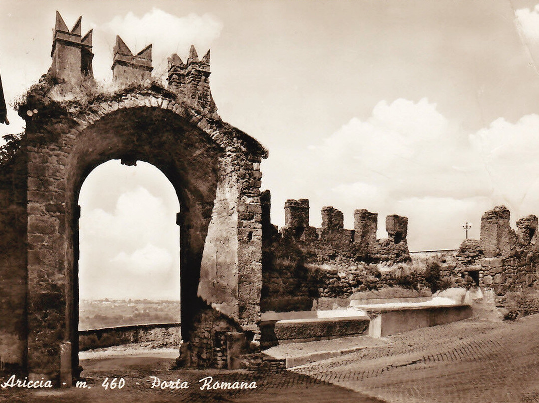Porta Romana-阿里恰必去景点