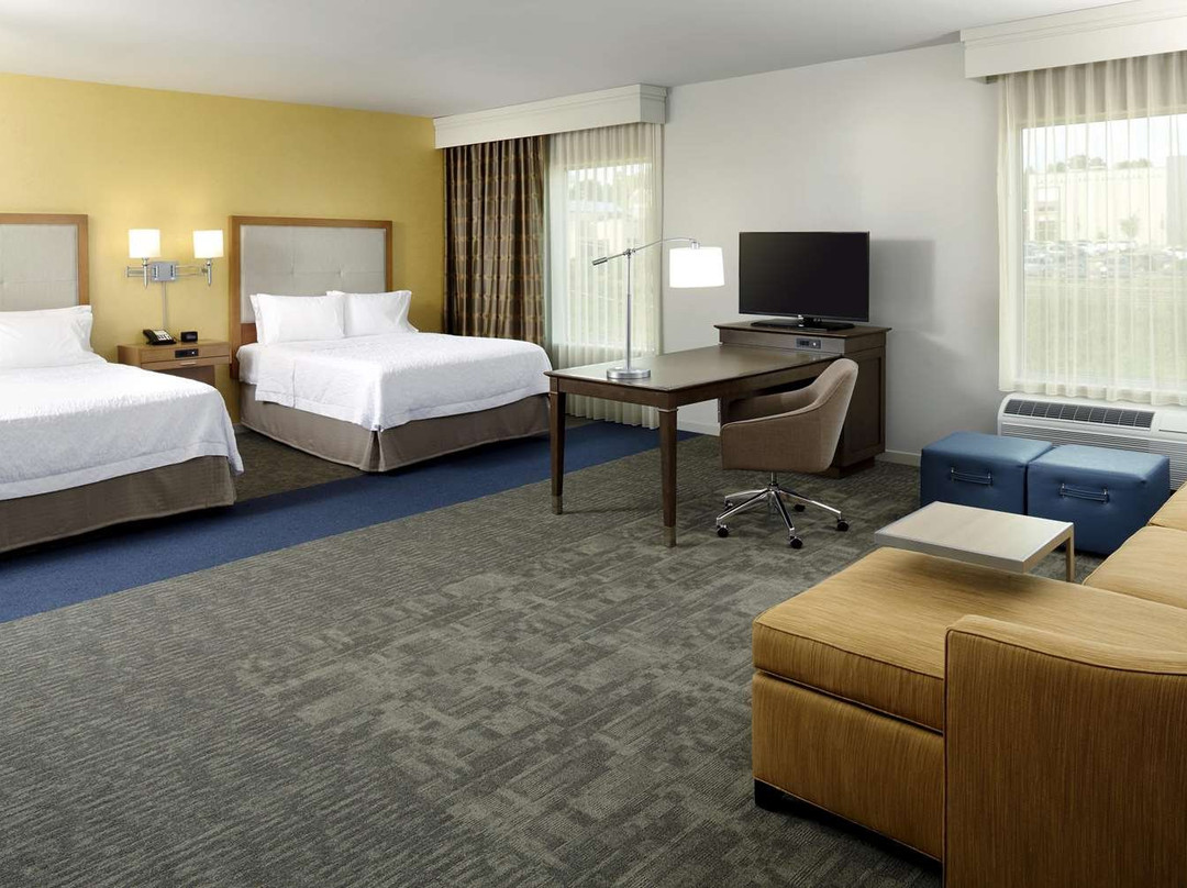 Hampton Inn & Suites Pittsburgh Airport South–Settlers Ridge主图
