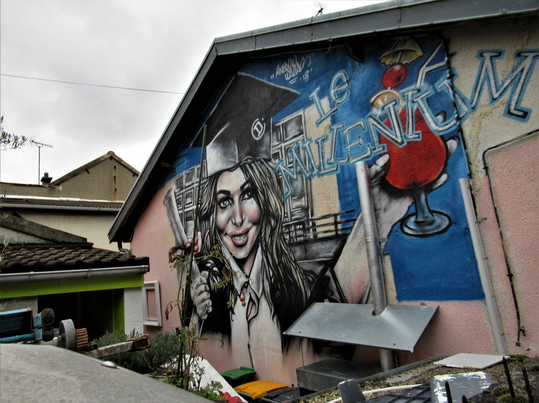 Fresque "Le Millenium"景点图片