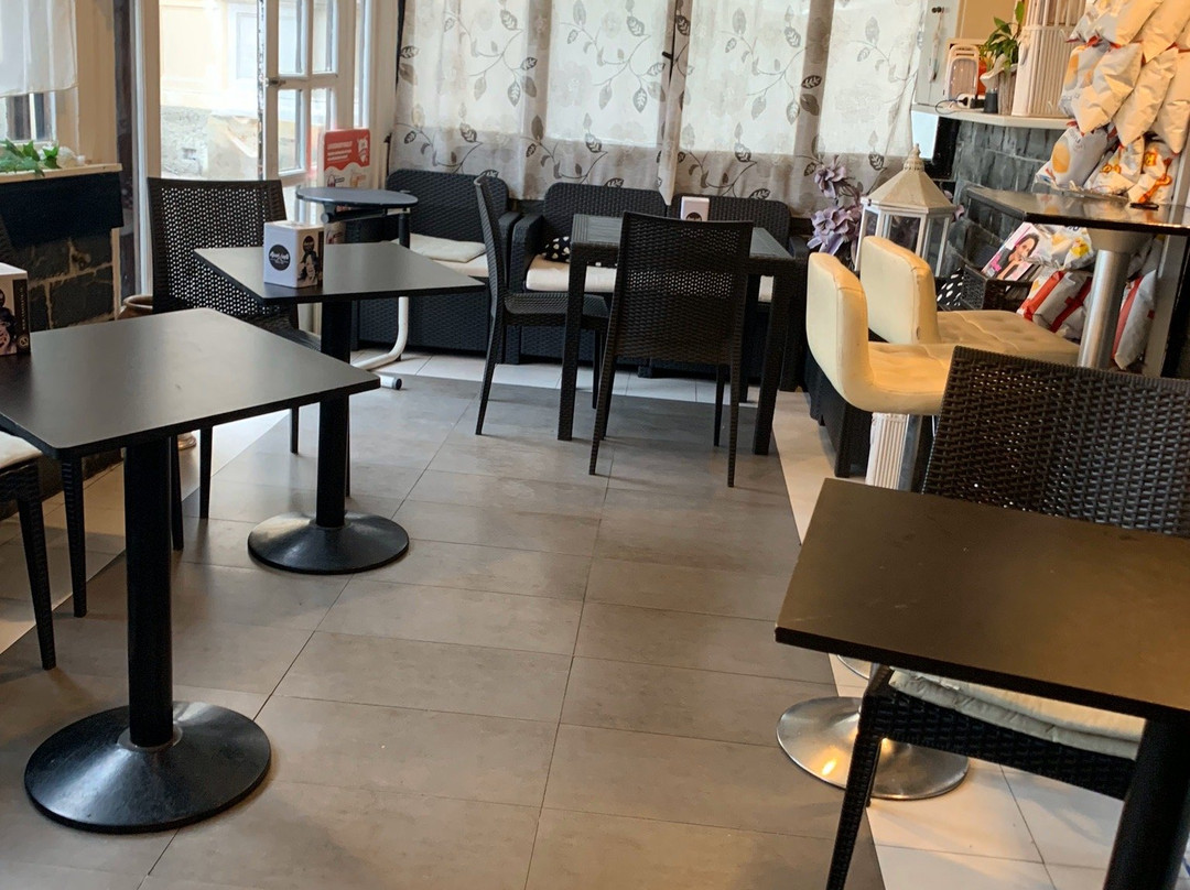 La Piazzetta Caffe