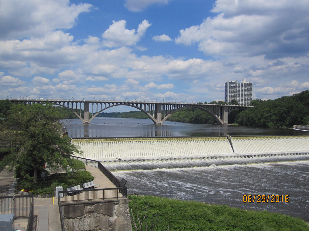 Lock and Dam No. 1景点图片