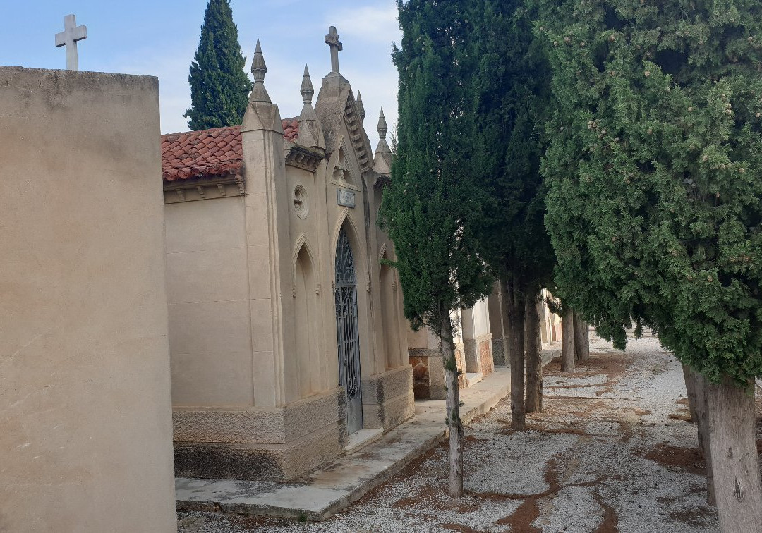 Cementerio Parroquial San Juan Bautista景点图片