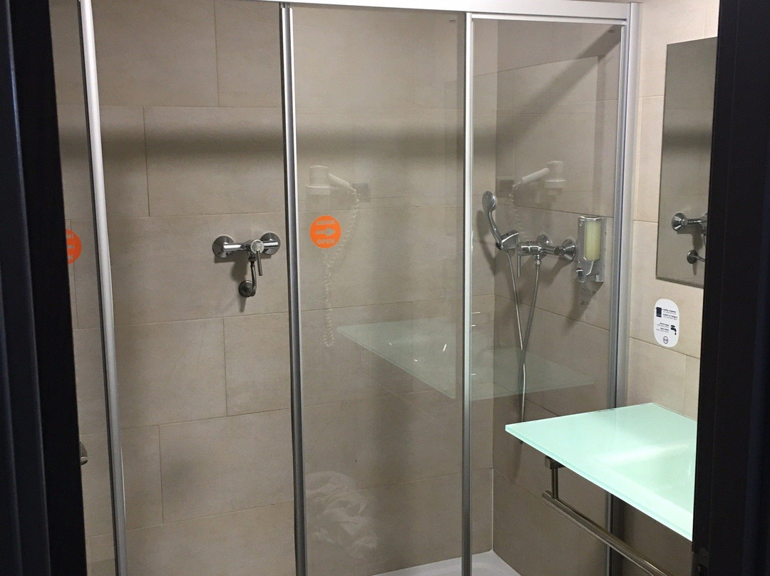 卢比H2酒店主图