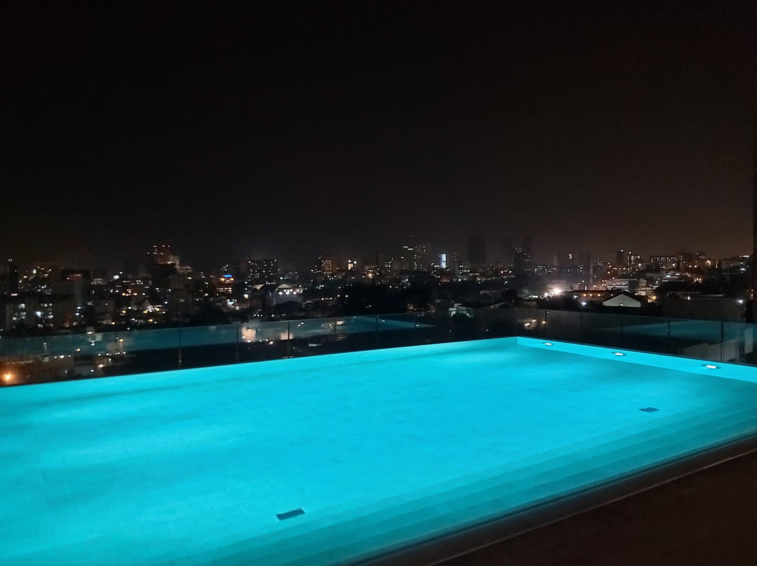 阿尔瓦拉德酒店主图