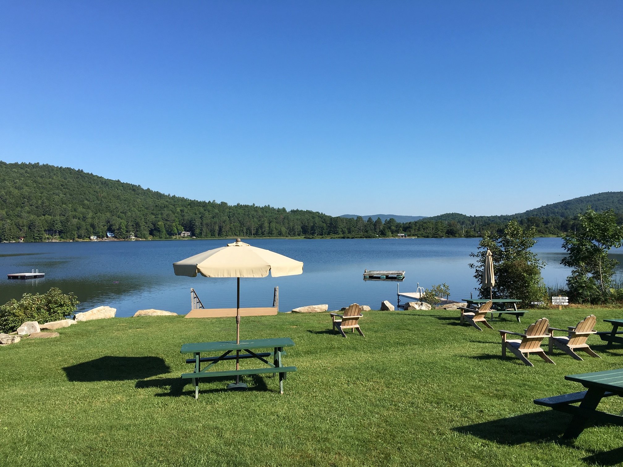 Loch Lyme Lodge & Cabins-泳池