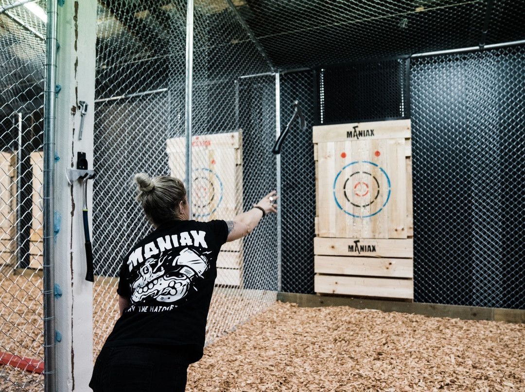 Maniax Axe Throwing - Newstead