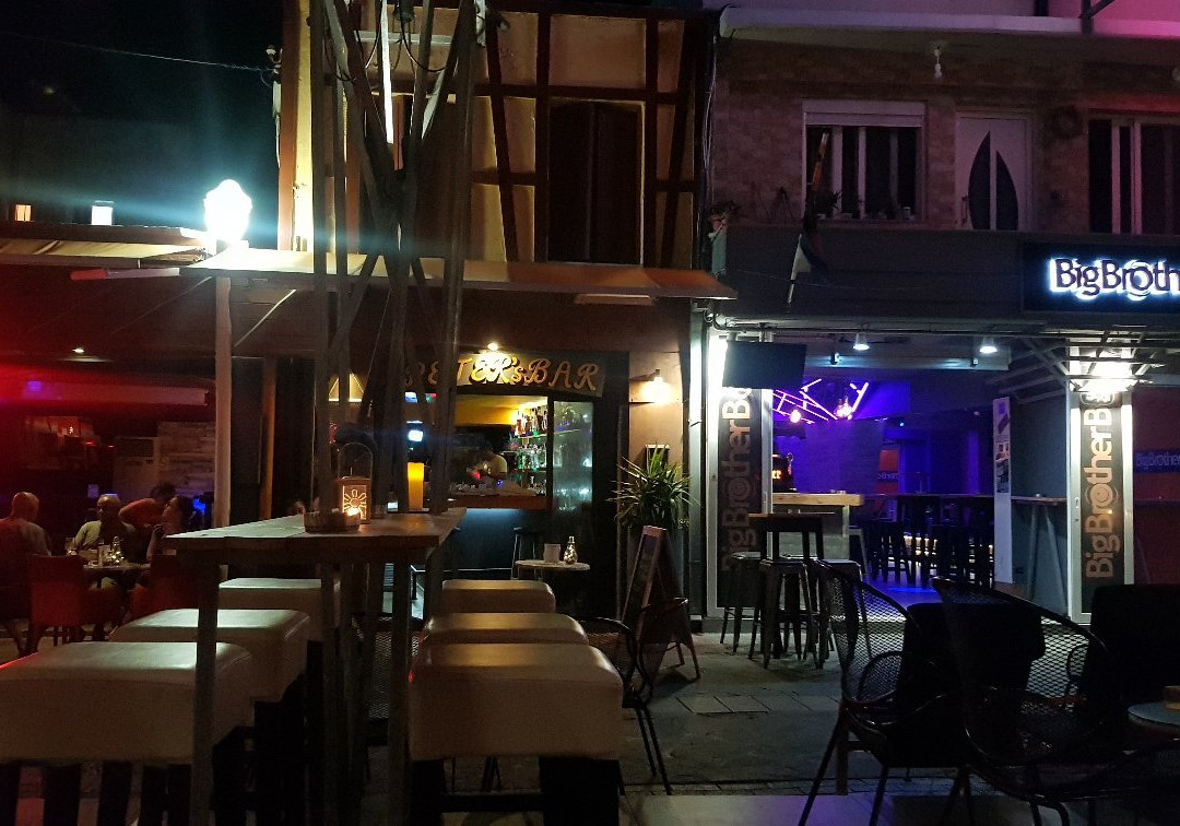 Big Brother Bar-罗德城必去景点