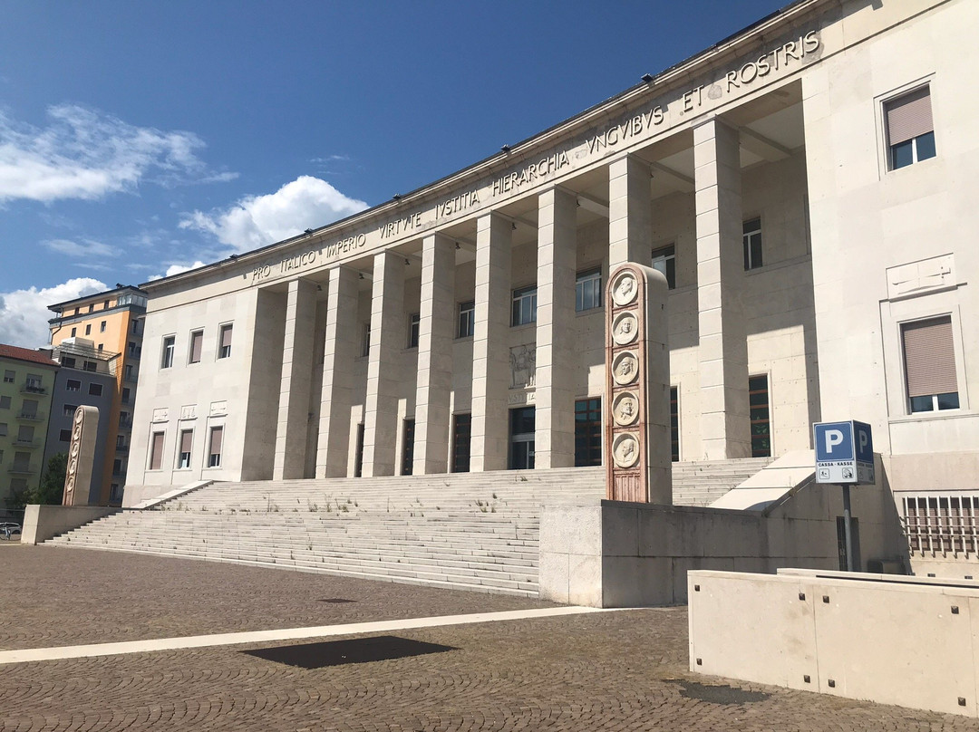 Tribunale di Bolzano景点图片