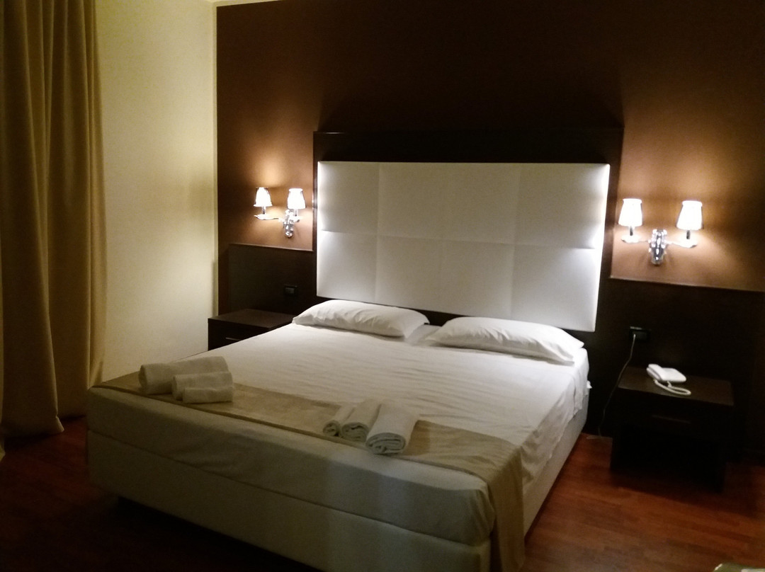 Momi's Hotel主图