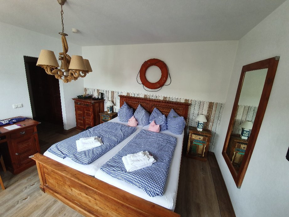 Bernstein Hotel Garni Bootshaus主图