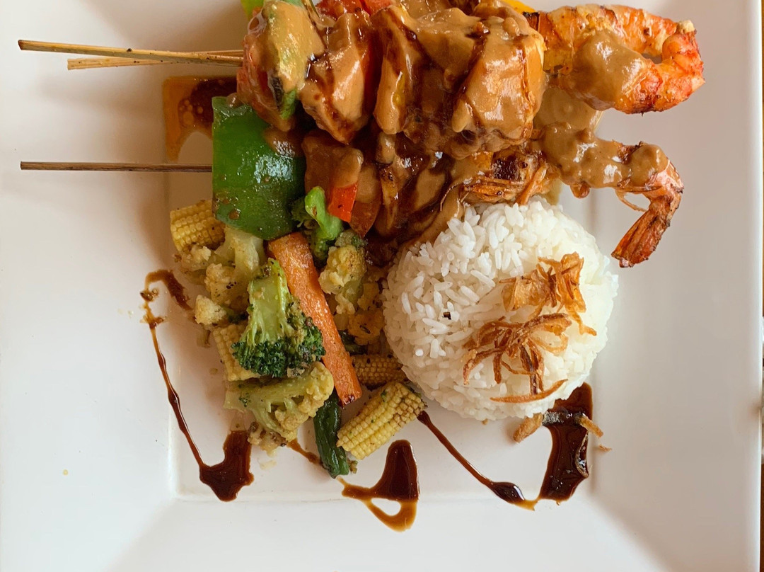 Cinta Coffee Shop Bar and Grill