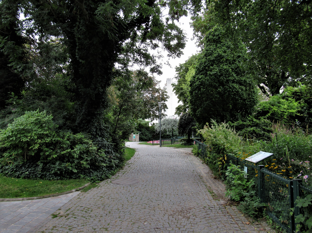 Jardin Villemin-巴黎必去景点