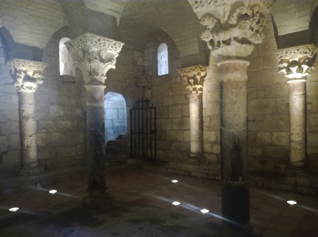 Crypte de Saint Girons景点图片